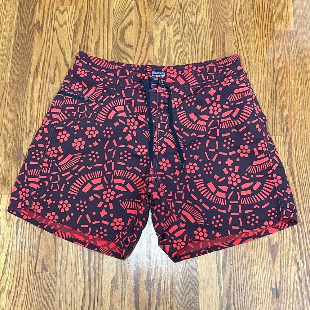 Patagonia Board Shorts. Size 36. - Picture 7 of 7